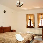 Guest house Enchevite Strannopriemnitsi Zlatograd
