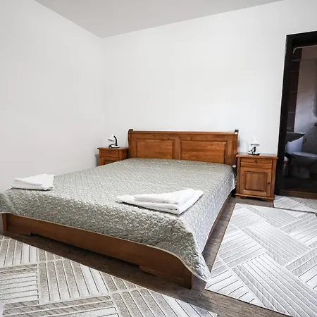 Pensionat Enchevite Strannopriemnitsi 3*