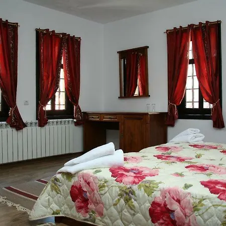 Guest house Enchevite Strannopriemnitsi 3*