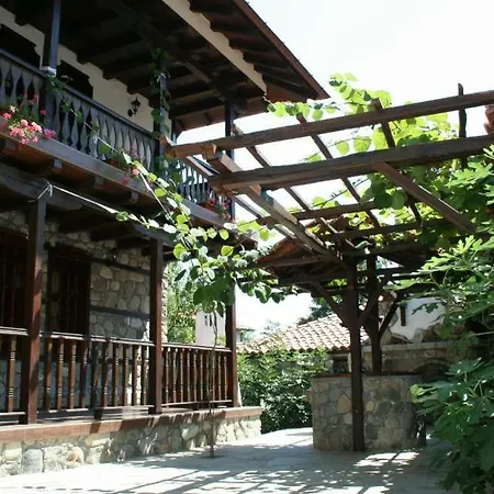 Enchevite Strannopriemnitsi Guest house Zlatograd