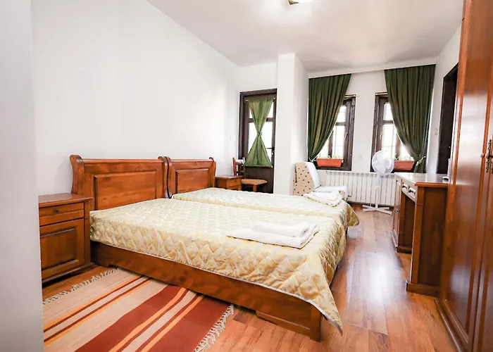 Enchevite Strannopriemnitsi Pensionat 3*