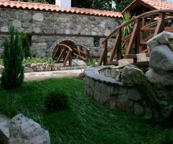 Enchevite Strannopriemnitsi 3* Zlatograd